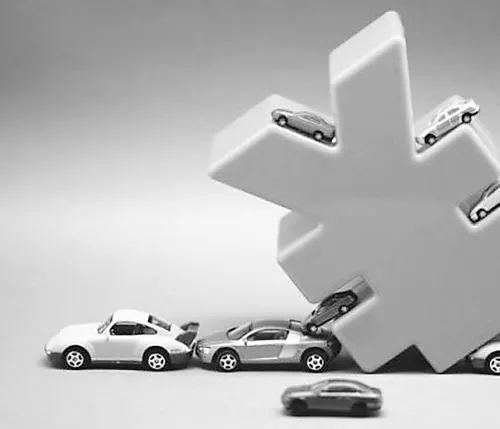 透析汽車金融公司井噴的背后 行業隱憂漸顯，亟待規范